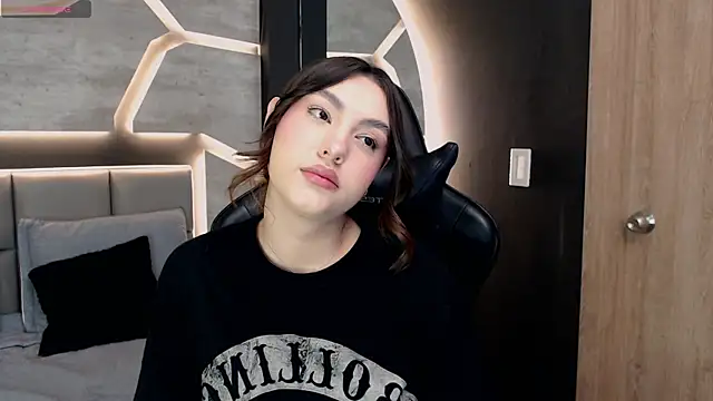 DakotaRussell  online show from 21, 12, 2025