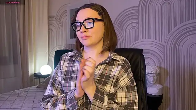 R I N A online show from 3, 12, 2025