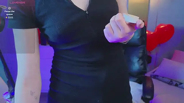 R I N A online show from 5, 4, 2026