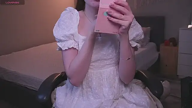 R I N A online show from 10, 4, 2026