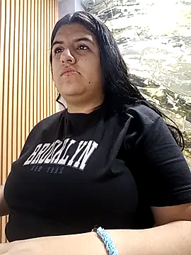 Naaoomii1 online show from 30, 10, 2025