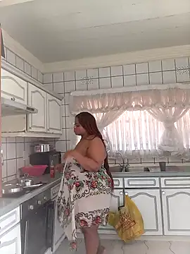 ThickLeeyanaXX online show from 28, 11, 2025