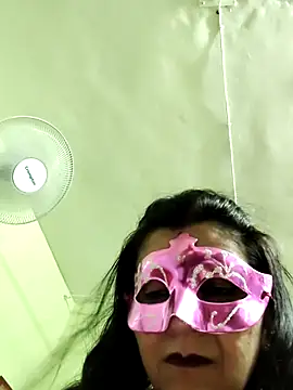 Snapshot of LOVE__RANI chatting on 14, 6, 2026 LOVE RANI online show from 14, 6, 2026