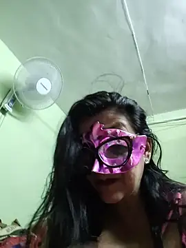 Snapshot of LOVE__RANI chatting on 19, 6, 2026 LOVE RANI online show from 19, 6, 2026