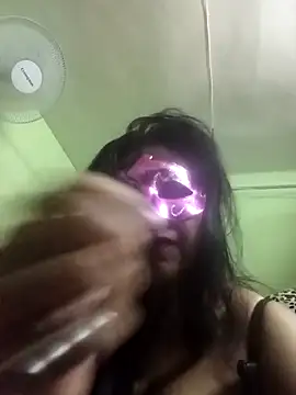 Snapshot of LOVE__RANI chatting on 20, 6, 2026 LOVE RANI online show from 20, 6, 2026
