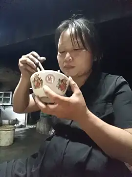 yoyo-mi online show from 20, 5, 2026