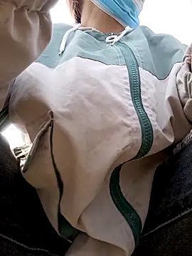 yoyo-mi online show from 3, 3, 2026