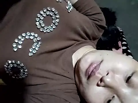 yoyo-mi online show from 7, 4, 2026