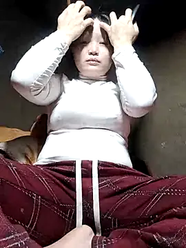 yoyo-mi online show from 7, 2, 2026