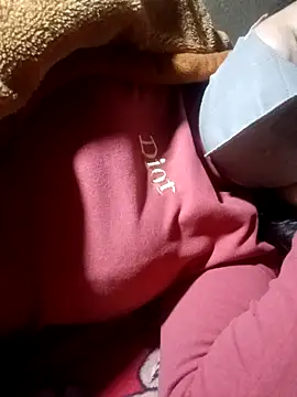 yoyo-mi online show from 25, 11, 2025