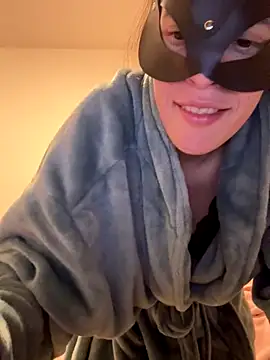 Snapshot of carolinedanger_ chatting on 10, 11, 2025 carolinedanger online show from 10, 11, 2025