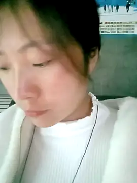 Snapshot of -Cherry-123 chatting on 4, 11, 2025 -Cherry-123 online show from 4, 11, 2025