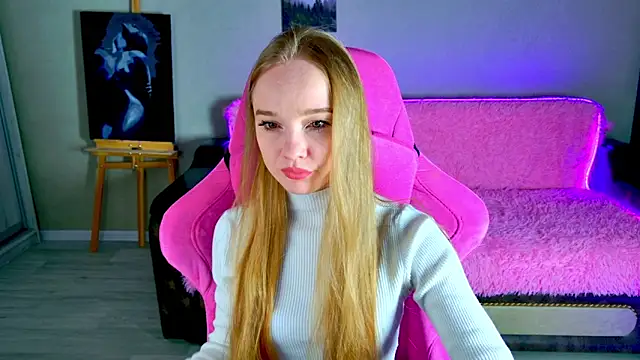 Snapshot of Shawty_Mia chatting on 4, 2, 2026 Shawty Mia online show from 4, 2, 2026