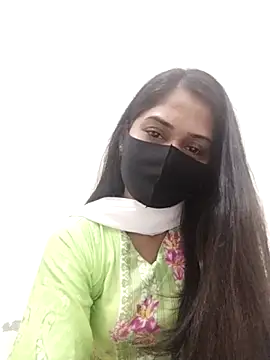 Green LaDY66 online show from 10, 11, 2025