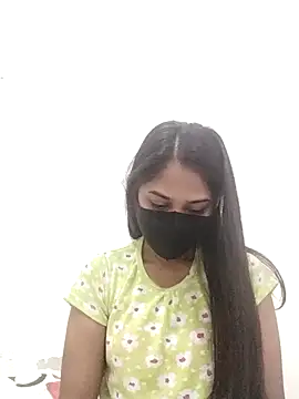 Green LaDY66 online show from 7, 11, 2025