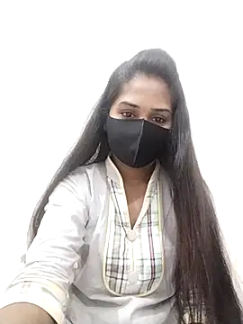 Green LaDY66 online show from 11, 11, 2025