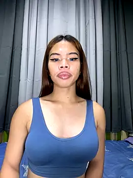 Snapshot of kierra_fox chatting on 23, 11, 2025 kierra fox online show from 23, 11, 2025