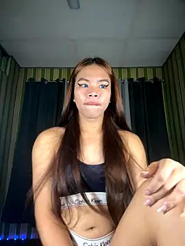 Snapshot of kierra_fox chatting on 3, 11, 2025 kierra fox online show from 3, 11, 2025