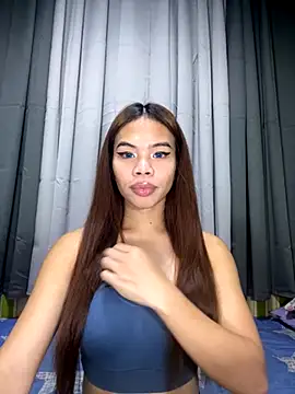 Snapshot of kierra_fox chatting on 22, 11, 2025 kierra fox online show from 22, 11, 2025