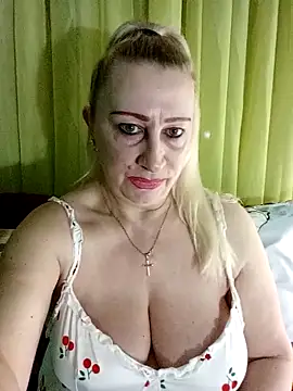 Esenia505 online show from 8, 4, 2026