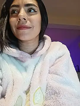 Snapshot of Sara-215 chatting on 14, 2, 2026 Sara-215 online show from 14, 2, 2026