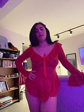Snapshot of Sara-215 chatting on 7, 6, 2026 Sara-215 online show from 7, 6, 2026