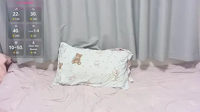 Snapshot of zhnlky chatting on 13, 11, 2025 zhnlky online show from 13, 11, 2025