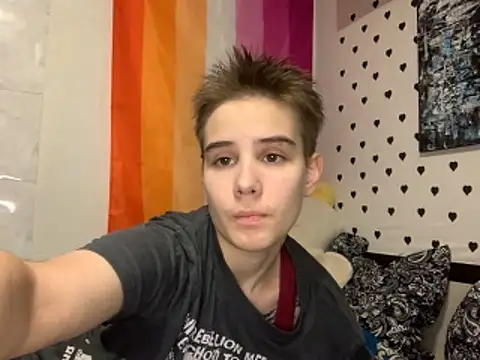 Kim Ray online show from 4, 11, 2025