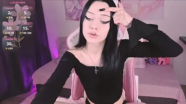 ophelia amber online show from 4, 7, 2026