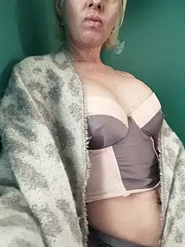 Snapshot of Seta385211 chatting on 27, 11, 2025 Seta385211 online show from 27, 11, 2025