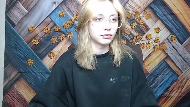 TracyLll online show from 27, 11, 2025