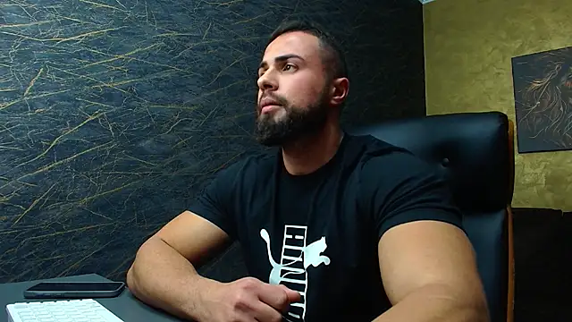 HayesWood online show from 12, 11, 2025