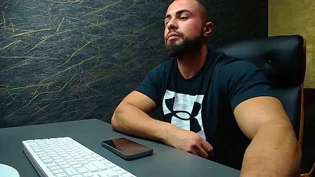 HayesWood online show from 11, 11, 2025