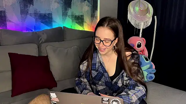 Snapshot of OhNicolle chatting on 19, 11, 2025 OhNicolle online show from 19, 11, 2025