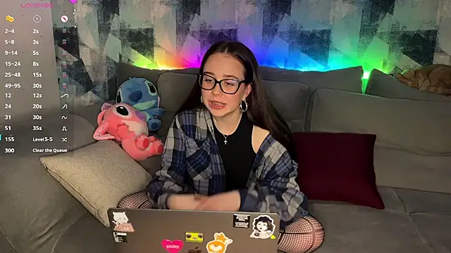 Snapshot of OhNicolle chatting on 13, 11, 2025 OhNicolle online show from 13, 11, 2025