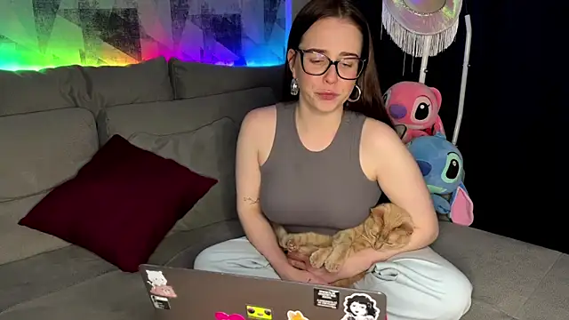 Snapshot of OhNicolle chatting on 21, 11, 2025 OhNicolle online show from 21, 11, 2025