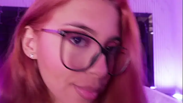 LilithLuxorr online show from 12, 2, 2026