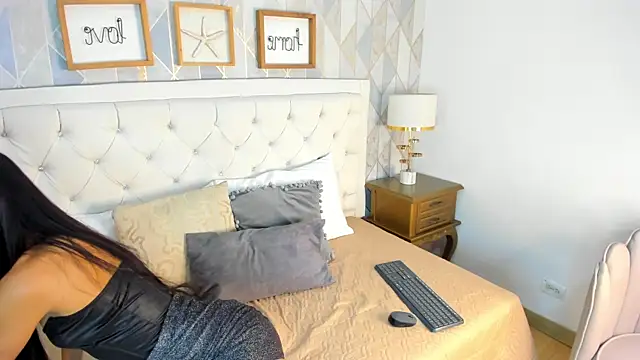 ambar watsson online show from 16, 11, 2025