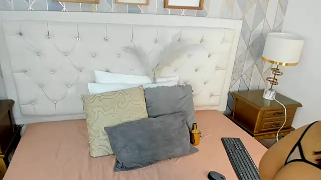 ambar watsson online show from 27, 11, 2025