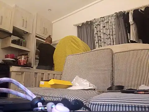 THOMMONSTER5299 online show from 5, 2, 2026