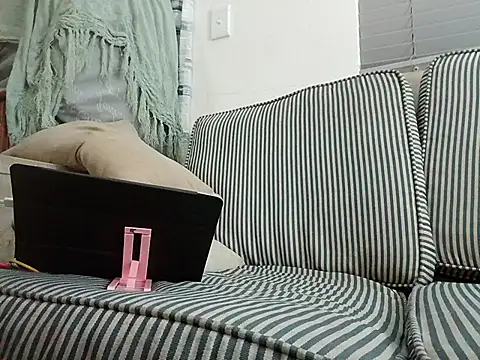 THOMMONSTER5299 online show from 18, 11, 2025