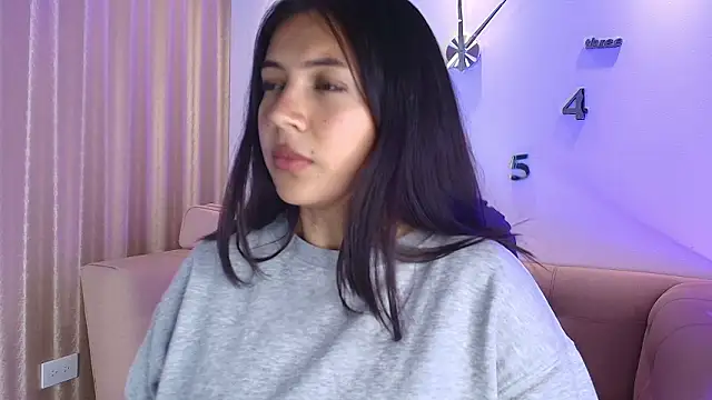 Snapshot of KamyGlam chatting on 6, 2, 2026 KamyGlam online show from 6, 2, 2026