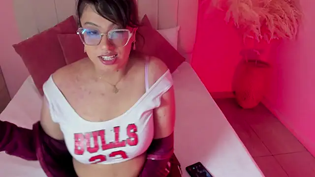 miila ruiz online show from 24, 11, 2025