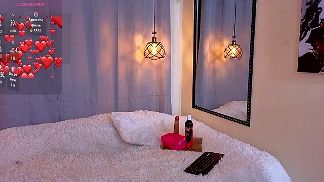 Flor Gil online show from 18, 2, 2026