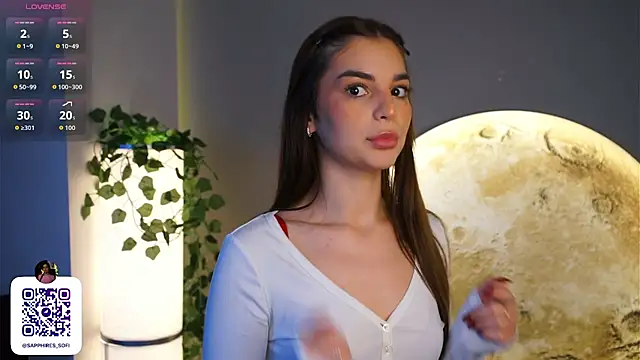 Snapshot of LauraHansil chatting on 26, 11, 2025 LauraHansil online show from 26, 11, 2025