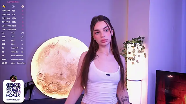 Snapshot of LauraHansil chatting on 28, 11, 2025 LauraHansil online show from 28, 11, 2025