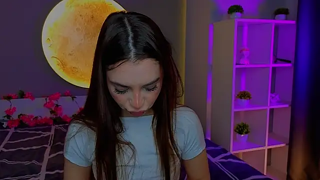 LauraHansil online show from 10, 4, 2026