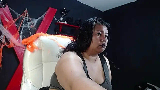 Snapshot of serenamystsh chatting on 1, 11, 2025 serenamystsh online show from 1, 11, 2025