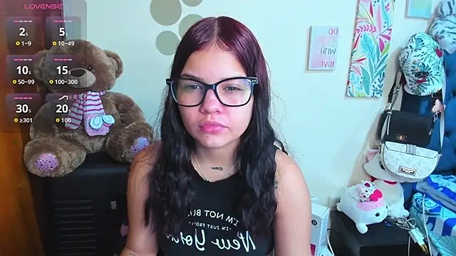 Emma boo online show from 20, 12, 2025