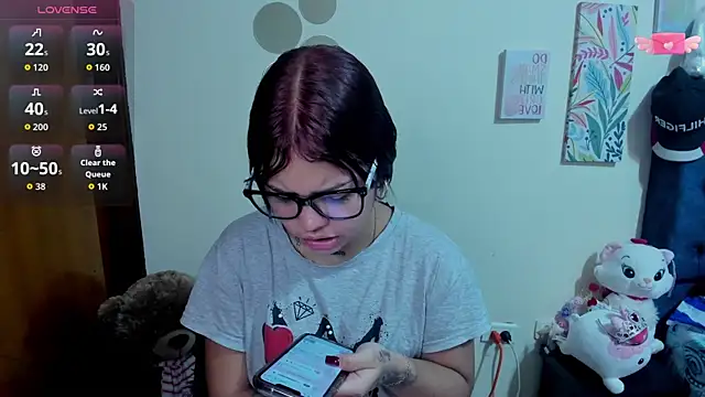 Emma boo online show from 2, 11, 2025